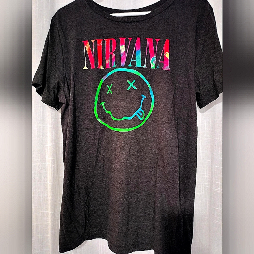 Nirvana Graphic Red Green Smiley Face Tee Short Sleeve L Unisex